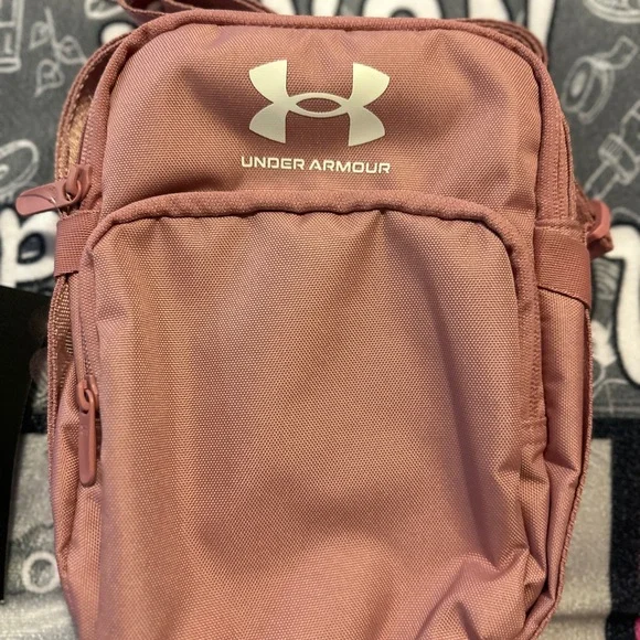 Under armour two in one backpack crossbody 4L NWT - Picture 5 of 5